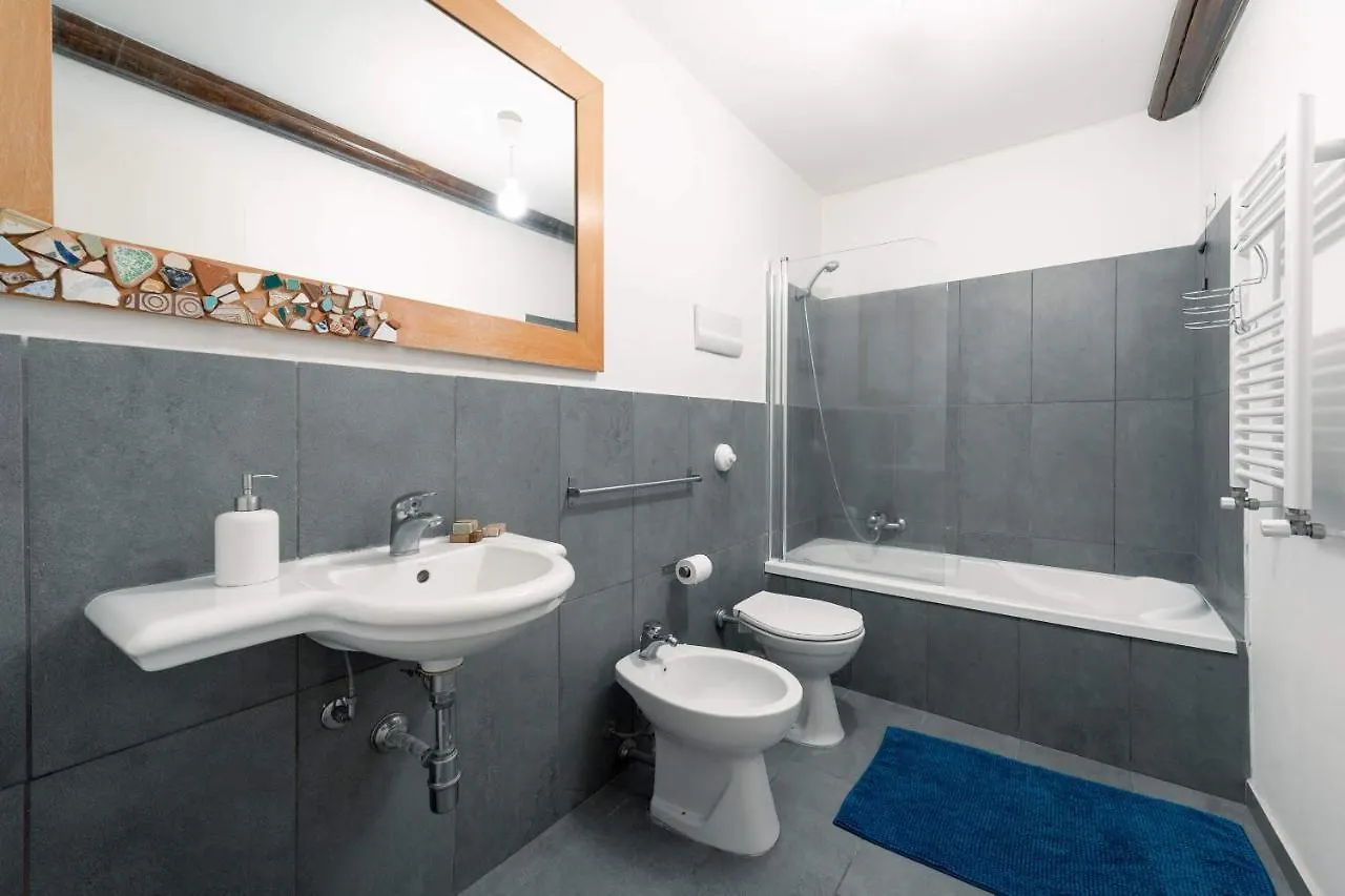 ** Gasthof Hotel Mojocohouse Palermo Italien